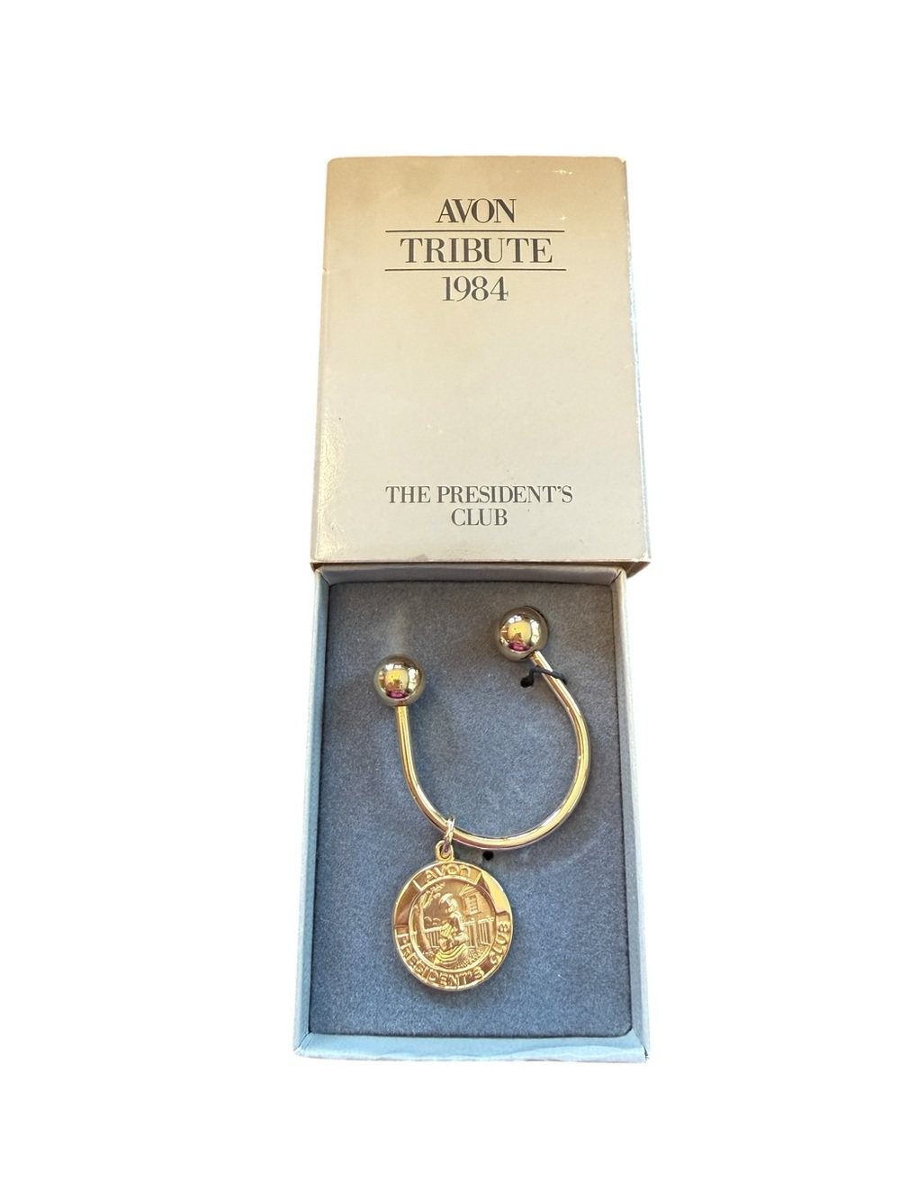 Vintage 1984 Avon President’s Club Horseshoe Keychain Gold Tone NIB
